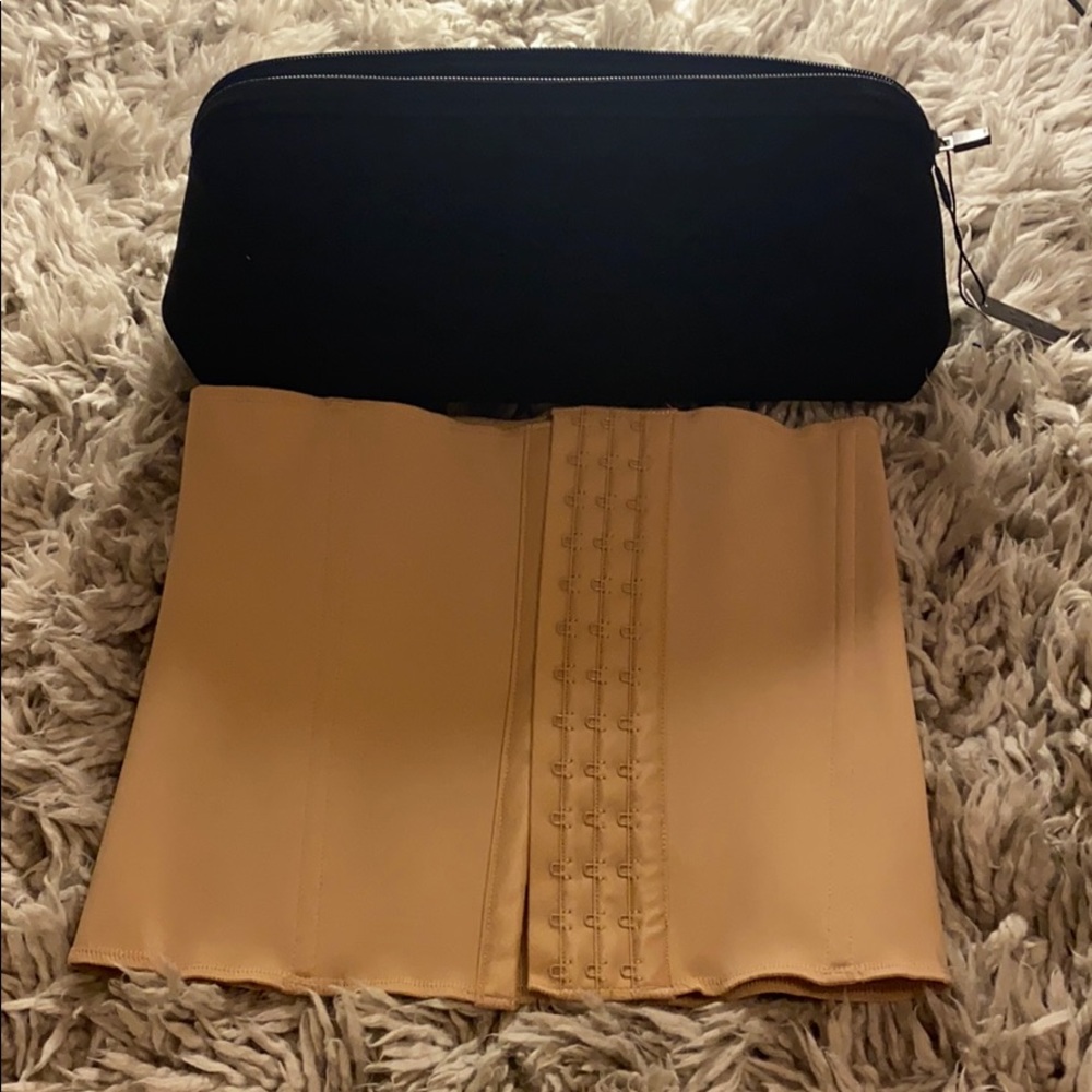 Skims waist trainer